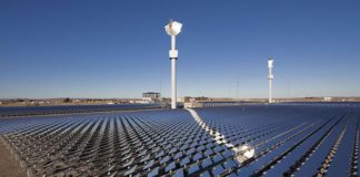 Google investe 12 milhões de USD em energias renováveis na África do Sul Campo fotovoltaico