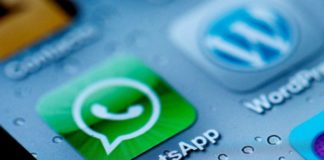 Dono do Facebook, Mark Zuckerberg, anuncia compra do Whatsapp