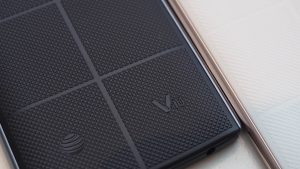 LG V10 hands on! [1] .mp4_20151002_132553.026