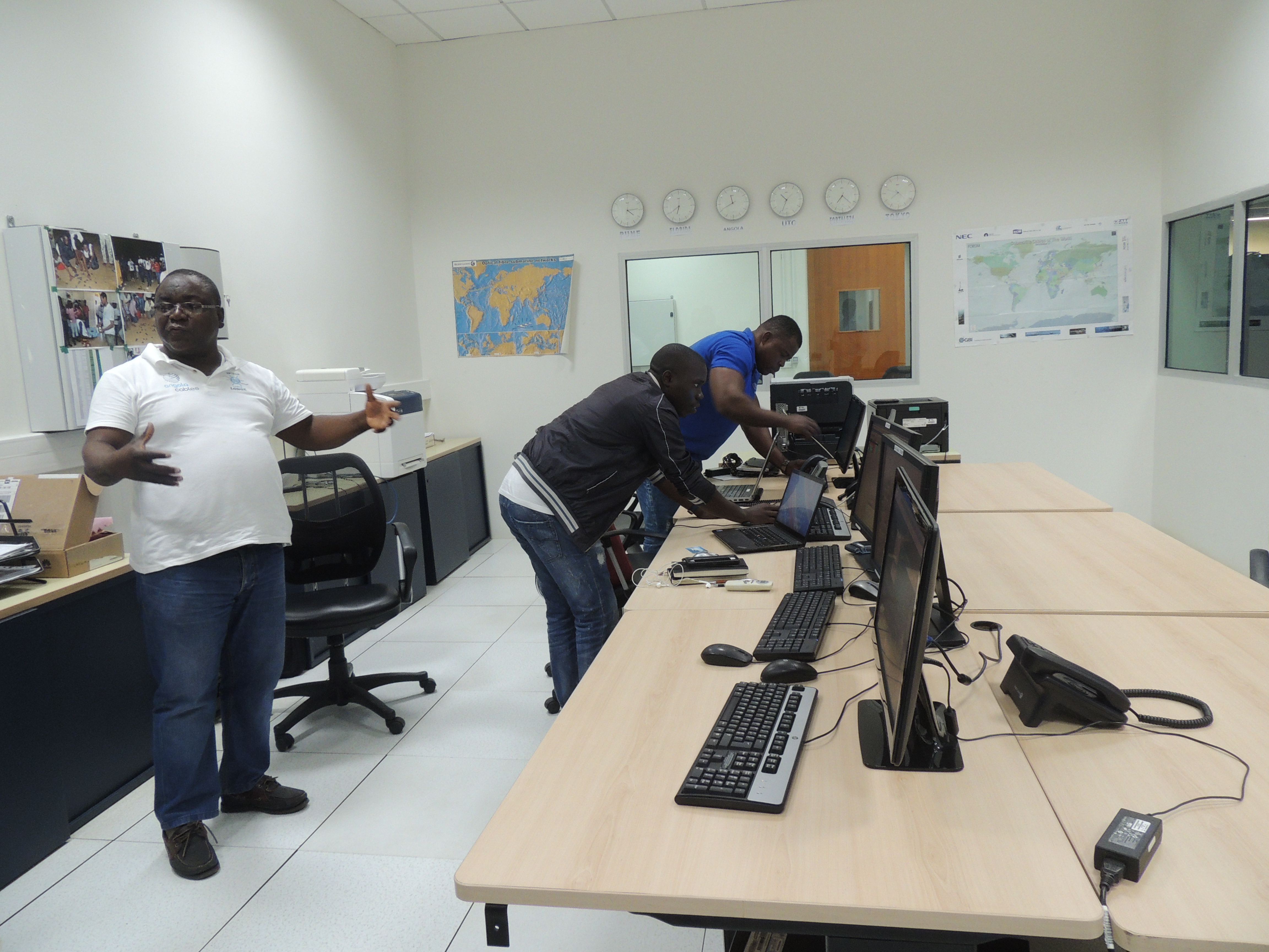 Sala de Controle da Estação de Sangano