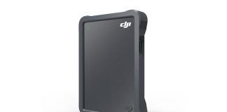 Seagate construiu um disco duro com entrada para cartão de memória para drones