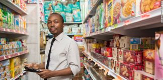 Engenheiro de software na Nigéria está a alimentar pobres com um aplicativo