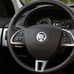 Jaguar -Menos Fios