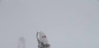 Angola e Rússia negoceiam novo satélite para substituir AngoSat-1