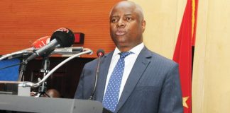 Angolanos terão passaporte electrónico em 2018