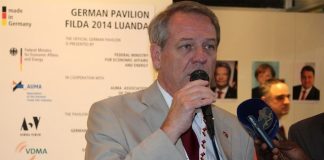 Burocracia impede investimento tecnológico em Angola