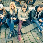 Estudantes franceses serão proibidos de usar smartphones nas escolas-Menos Fios