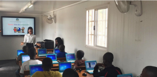 Duas mil crianças desfavorecidas vão aprender informática até 2019