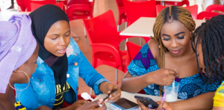 Estudo: WhatsApp ajuda mulheres nigerianas a serem ouvidas