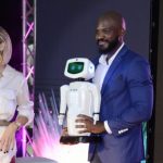 TINBOT – O primeiro robot em Angola – Menos Fios