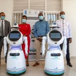 Menos Fios – COVID-19-Ruanda está usar robôs para combater a pandemia