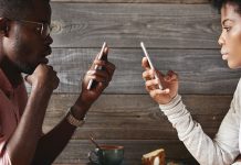 Reinicie o telemóvel uma vez por semana para evitar custos