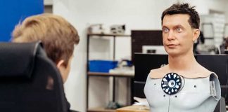 Empresa procura cara e voz para o seu novo robot e paga até 100 milhões de Kwanzas