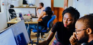 Startup Lumesoft com o projecto “Gurimdata” é a vencedora do Hackathon MAT