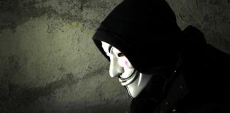 Grupo Anonymous declarou “guerra cibernética” contra a Rússia