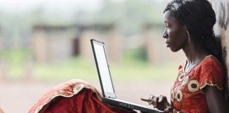 Huawei quer reforçar a literacia digital entre as mulheres em África