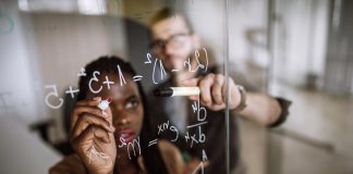 Moçambique: Educação desafiada a introduzir literacia financeira no plano curricular