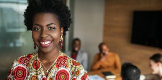 Simply Exponential lança programa acelerador para melhorar o acesso financeiro as empreendedoras em África