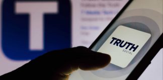 Google explica ausência da rede social de Donald Trump na Play Store