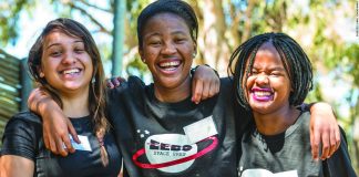 És jovem e gostas do sector espacial? Candidata-te às bolsas Space STEM da Intelsat