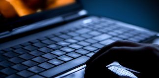 Coligação quer revisão da lei que restringe liberdade na Internet no Uganda