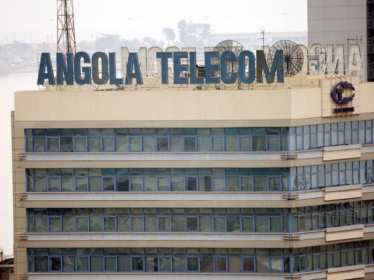 Governo entrega toda a infraestrutura de redes de transmissão da Angola Telecom a Gemcorp