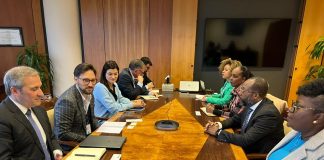 Implementação do modelo de bilhética nacional vai contar com ajuda de Portugal