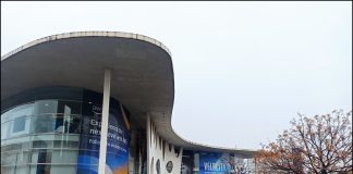 MWC 2023 arranca no dia 27 de fevereiro, Velocidade é o lema desta edição Entrada para a MWC 2023 - Fira Barcelona - MenosFios