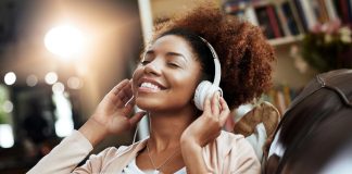 Consultório MenosFios: Quer aliviar o stress? Crie um ambiente sonoro relaxante com o Aurora