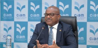 Governo quer tornar Angola numa referência para as comunicações em África