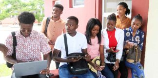 Estudantes do Cunene sublinham as vantagens das TICs para inclusão social