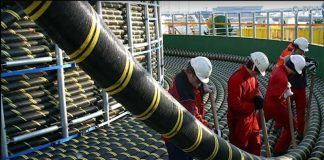 Como é que funciona o processo de instalação dos Cabos Submarinos?