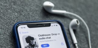 Clubhouse vai transformar-se num aplicativo de mensagens