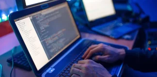 Angola entre os países com mais discursos pró-governo manipulados ‘online’