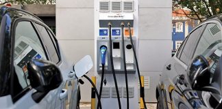 Parque de veículos elétricos em Angola cresce 100%