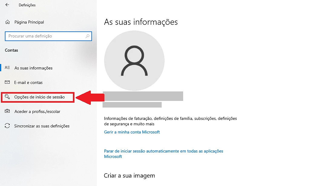 3 – Escolha a opção “Opções de início de sessão” no menu à esquerda.