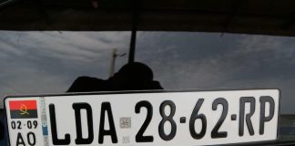 Novas chapas de matrículas, equipadas com código QR, começam a vigorar neste mês de janeiro