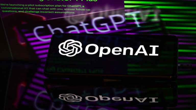 OpenAI lança GPT Store, loja para baixar diferentes versões do ChatGPT