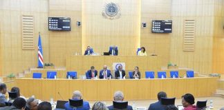 Cabo Verde remete proposta de lei para regularizar sistema de serviços eletrónicos