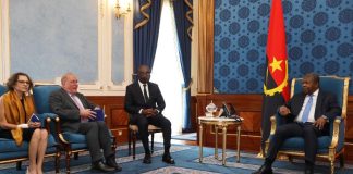 Presidente da República e empresas espaciais analisam desenvolvimento do sector