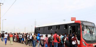 ENBI prolonga pagamento com passes electrónicos e dinheiro físico nos autocarros