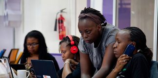 Presença de mulheres no sector das tecnologias tem crescido, ressalta Governo