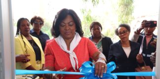 Primeira-Dama inaugura Sala Inteligente no Liceu 14 de Abril