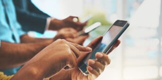 Telefonia móvel em Angola ganha mais de 2 milhões de novos usuários e atinge recorde de 28,4 milhões